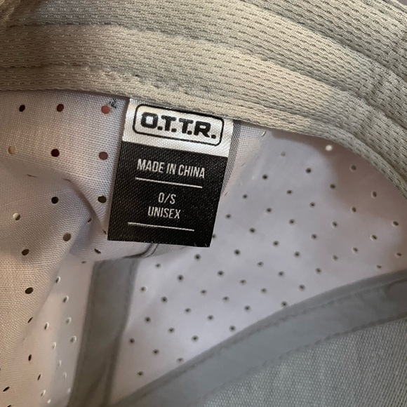 Mesh Performance Cap - Picture 9 of 9